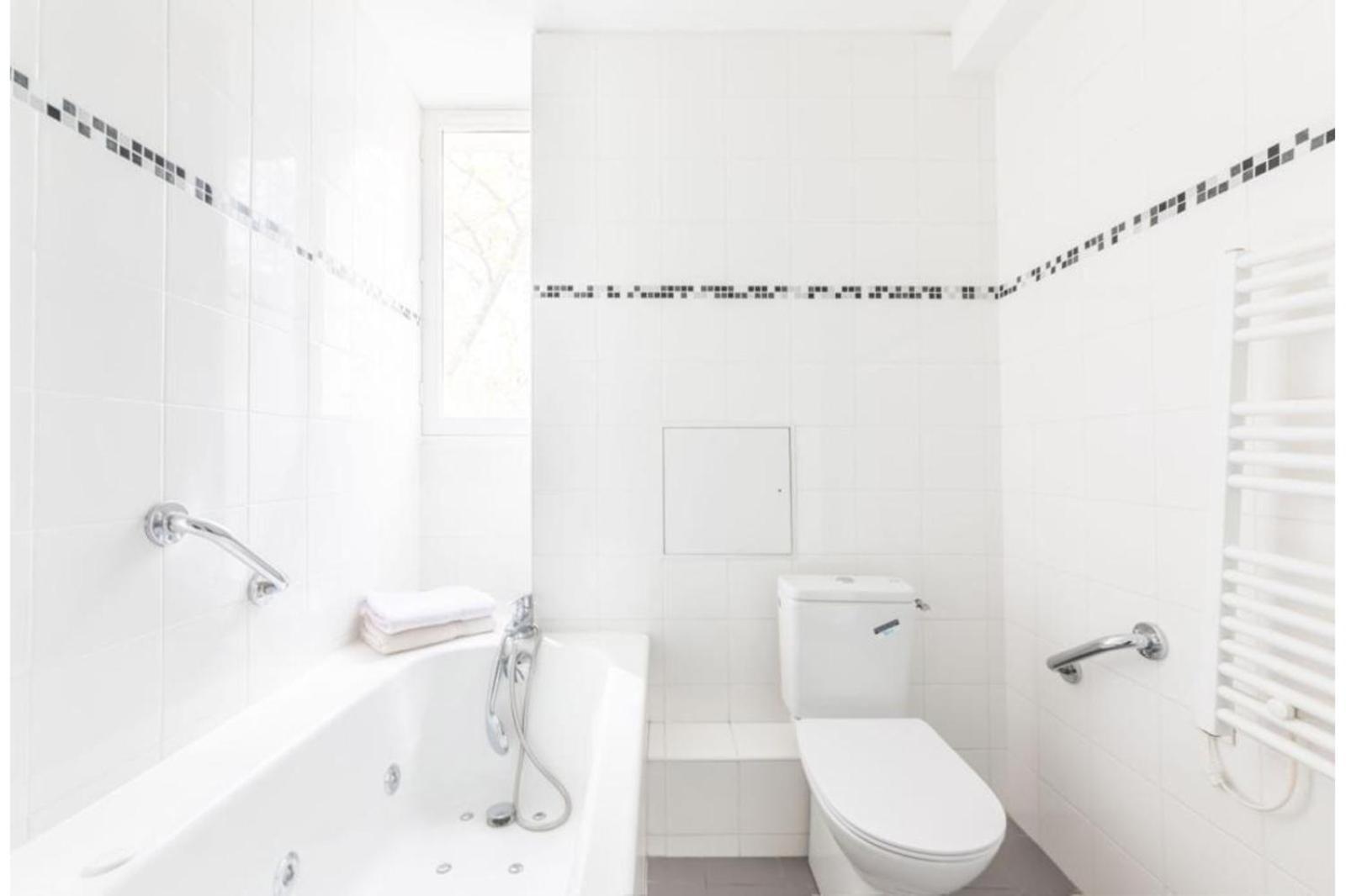 Montparnasse Apartment Paris